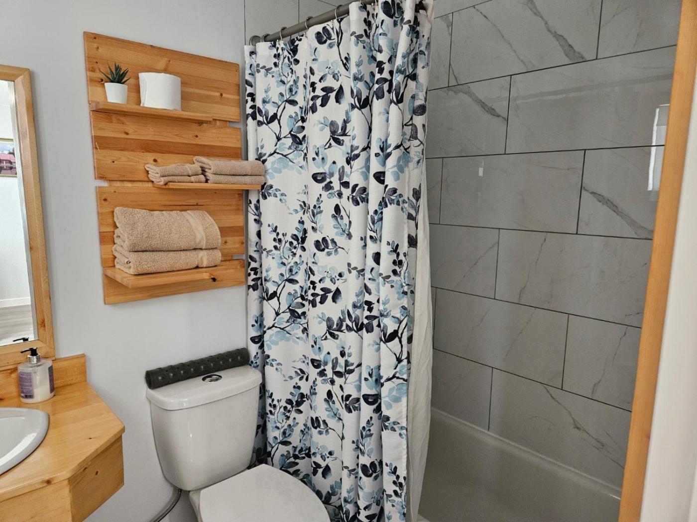 Whitewood Quest Motel מראה חיצוני תמונה